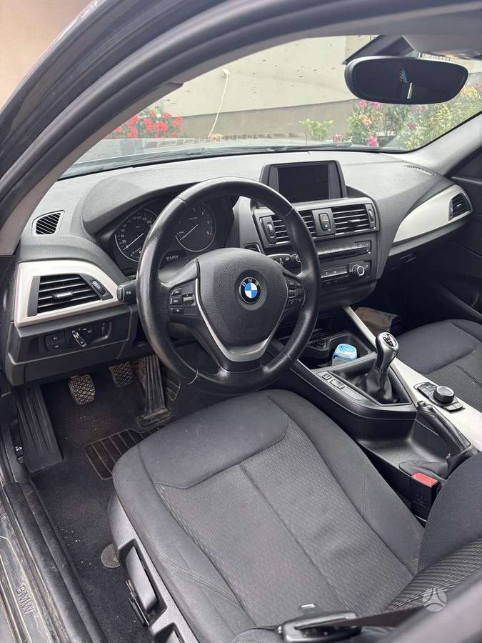 BMW 116, 1.6 l., hatchback