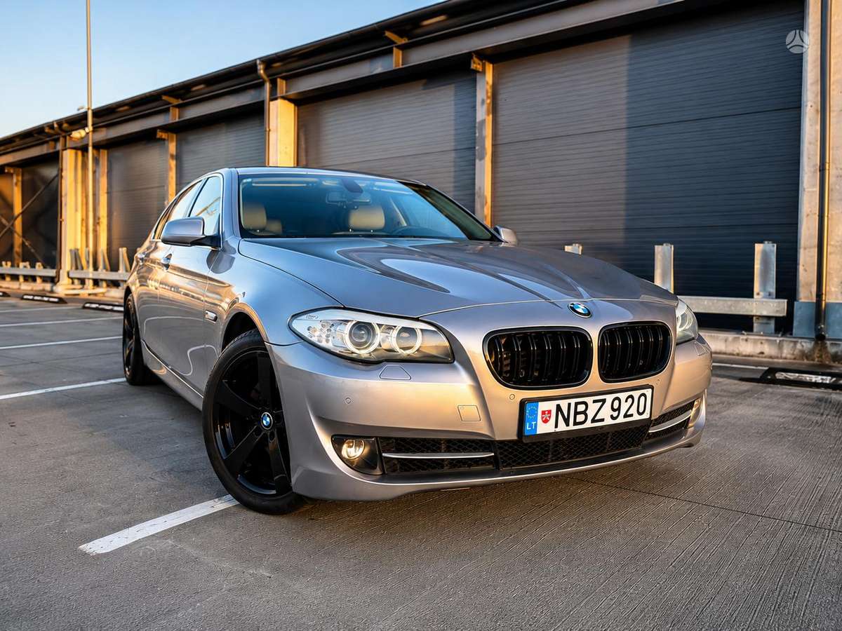 BMW 520, 2.0 l., Седан