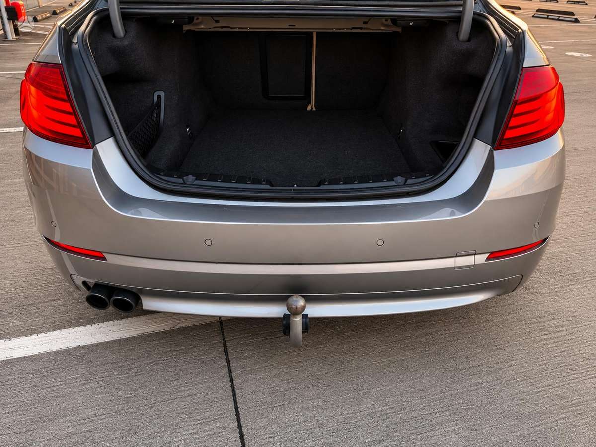 BMW 520, 2.0 l., Седан