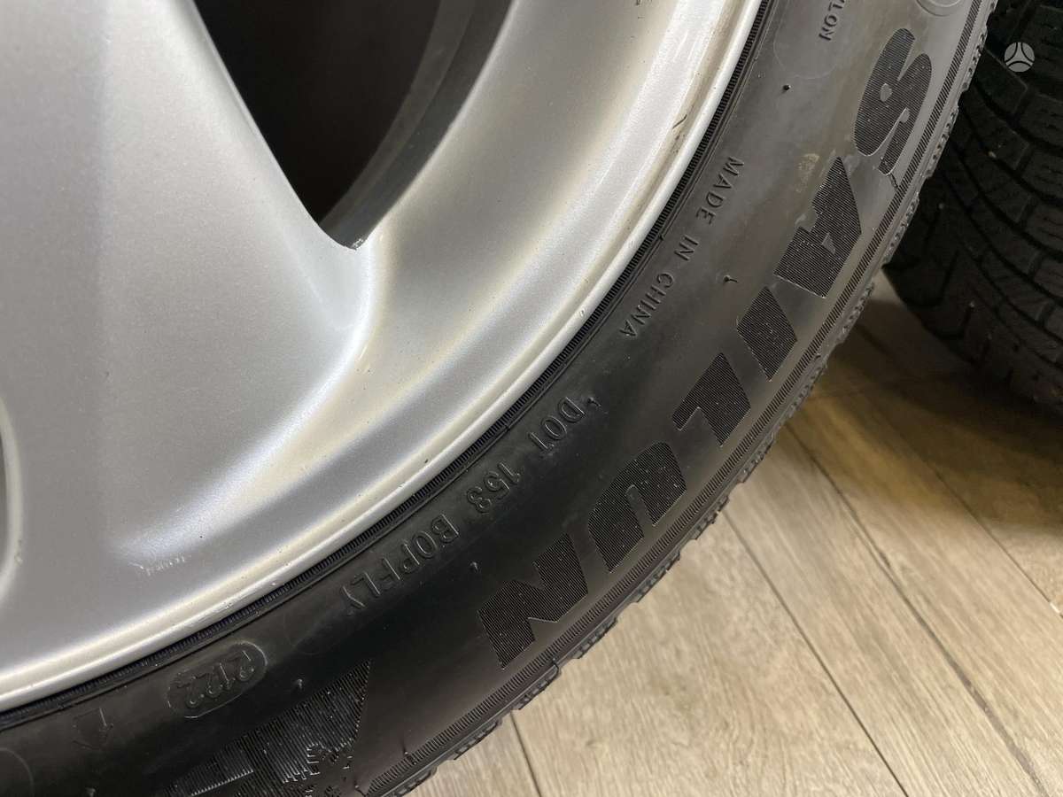 Volvo, lengvojo lydinio, R16