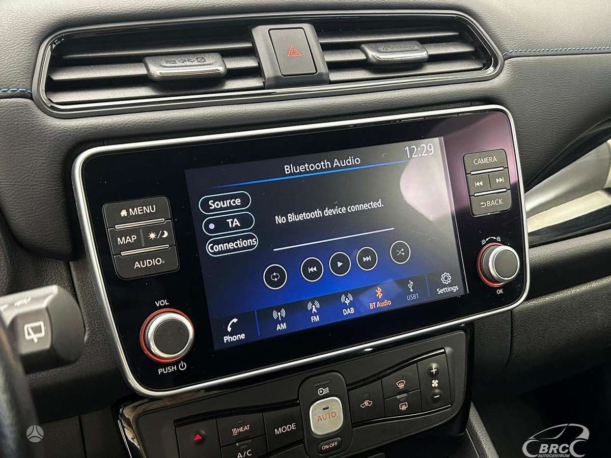 Nissan Leaf, 62 kWh, hatchback