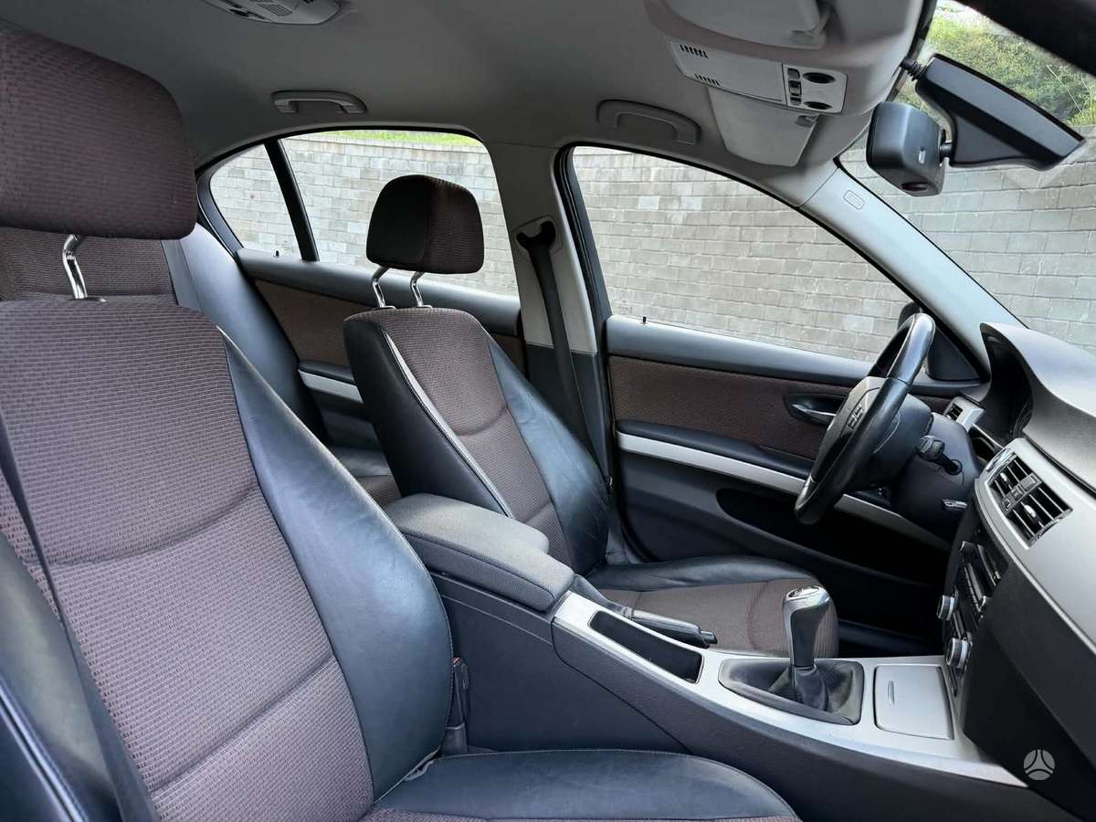 BMW 320, 2.0 l., Седан