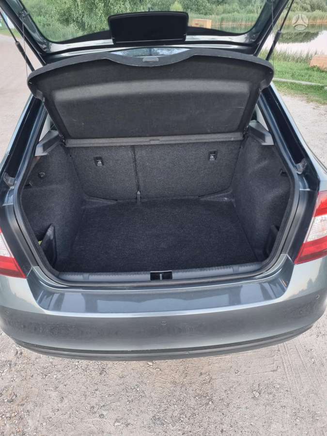 Skoda Rapid, 1.0 l., hatchback