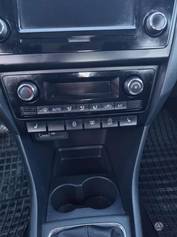 Skoda Rapid, 1.0 l., hatchback
