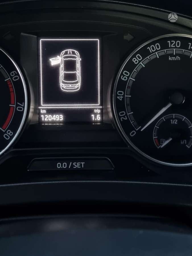 Skoda Rapid, 1.0 l., hatchback