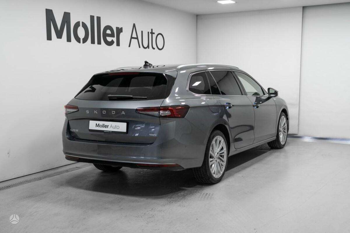 Skoda Superb, 2.0 l., Хэтчбек