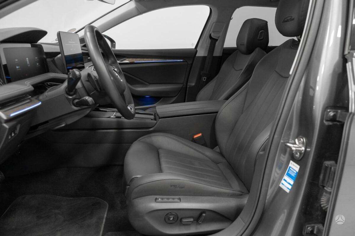 Skoda Superb, 2.0 l., Хэтчбек