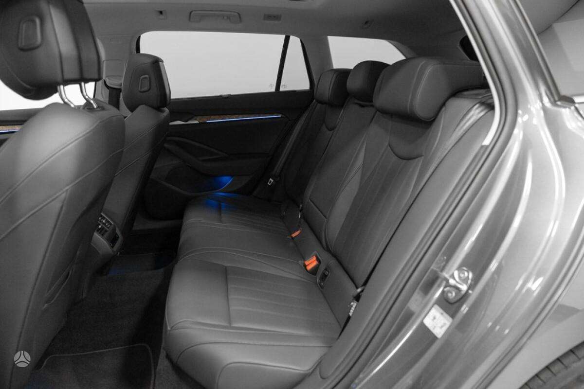 Skoda Superb, 2.0 l., Хэтчбек