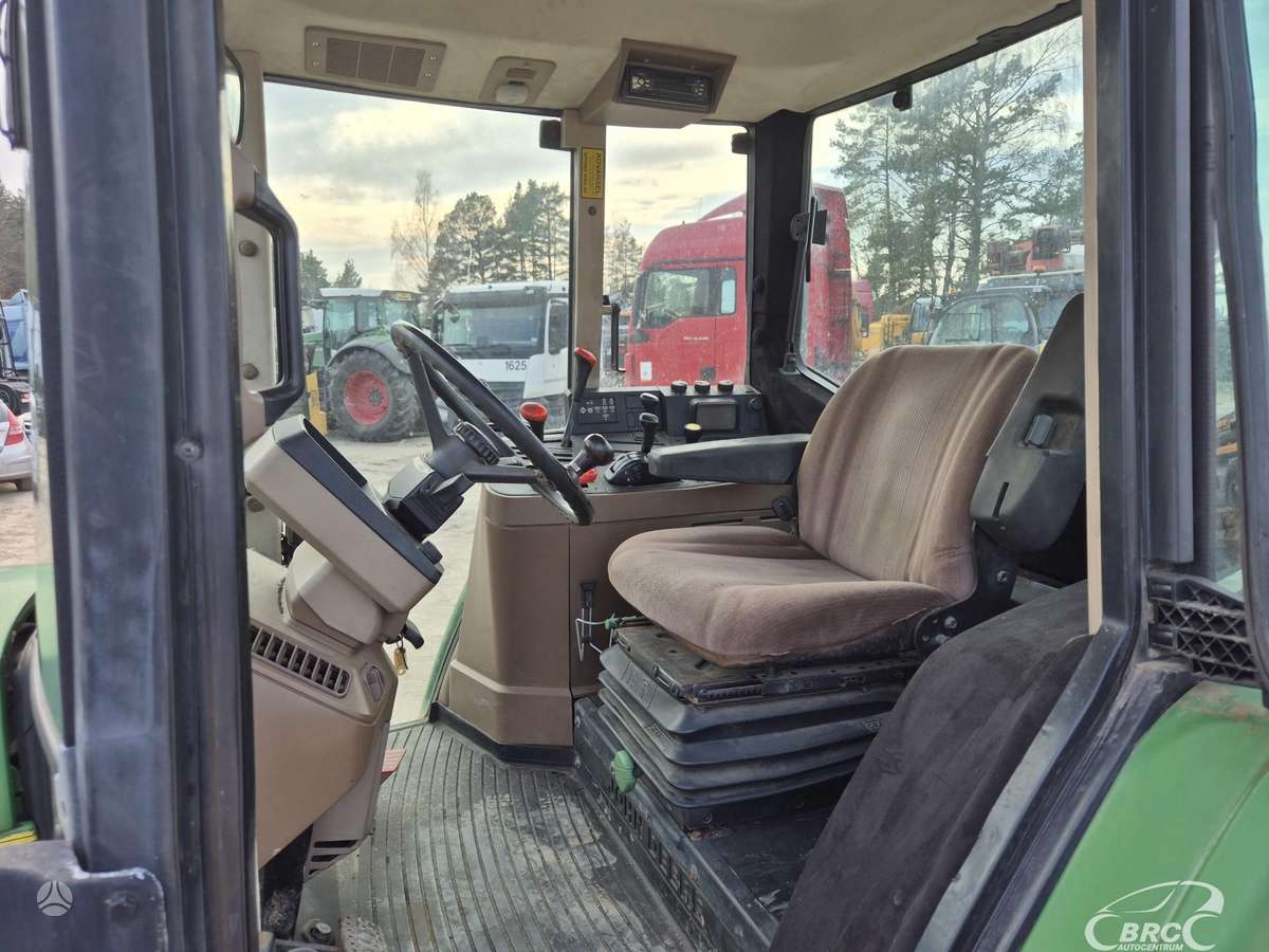 John Deere 6100, tractors