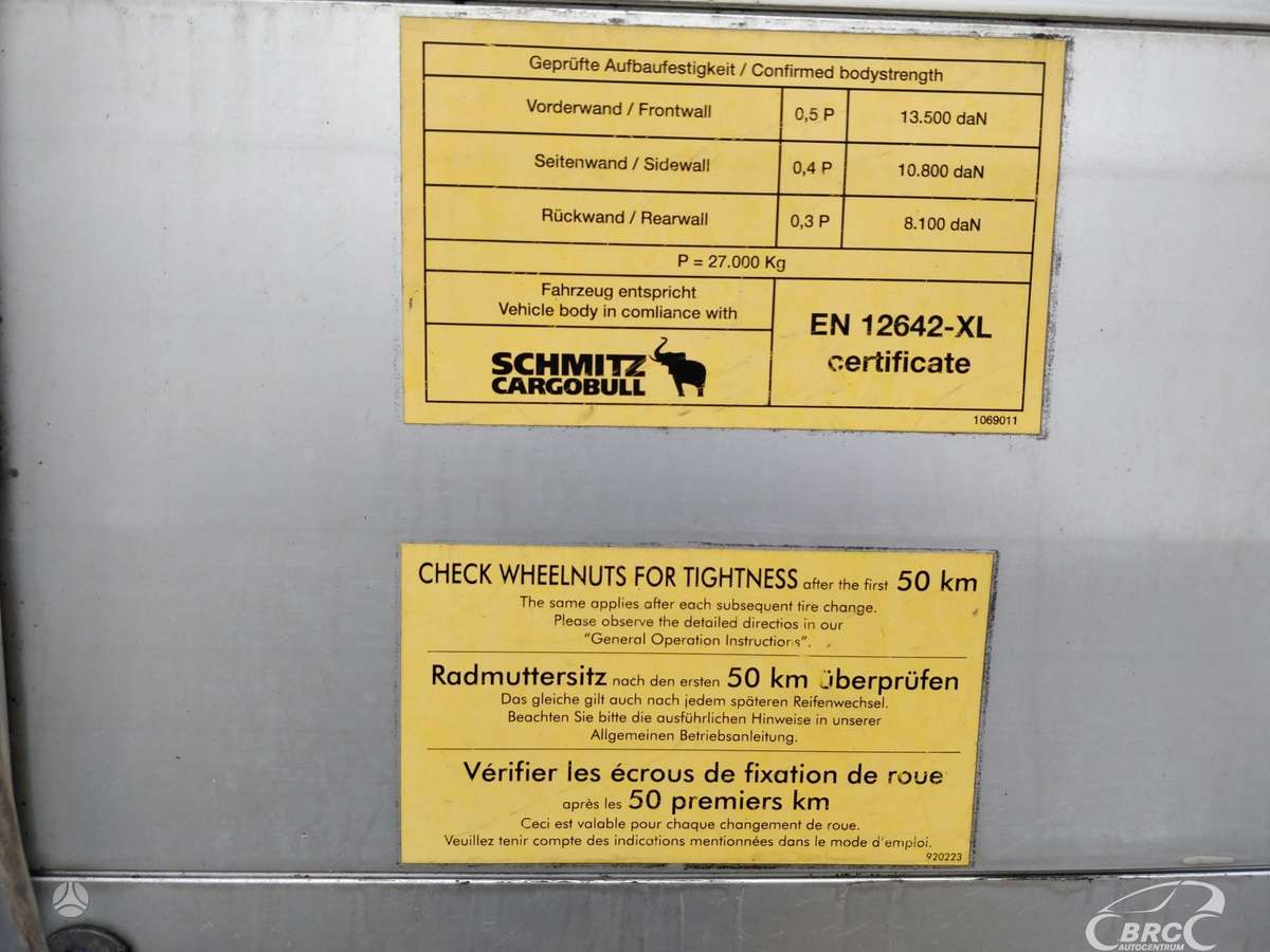Schmitz SCS 24, bortinės su tentu