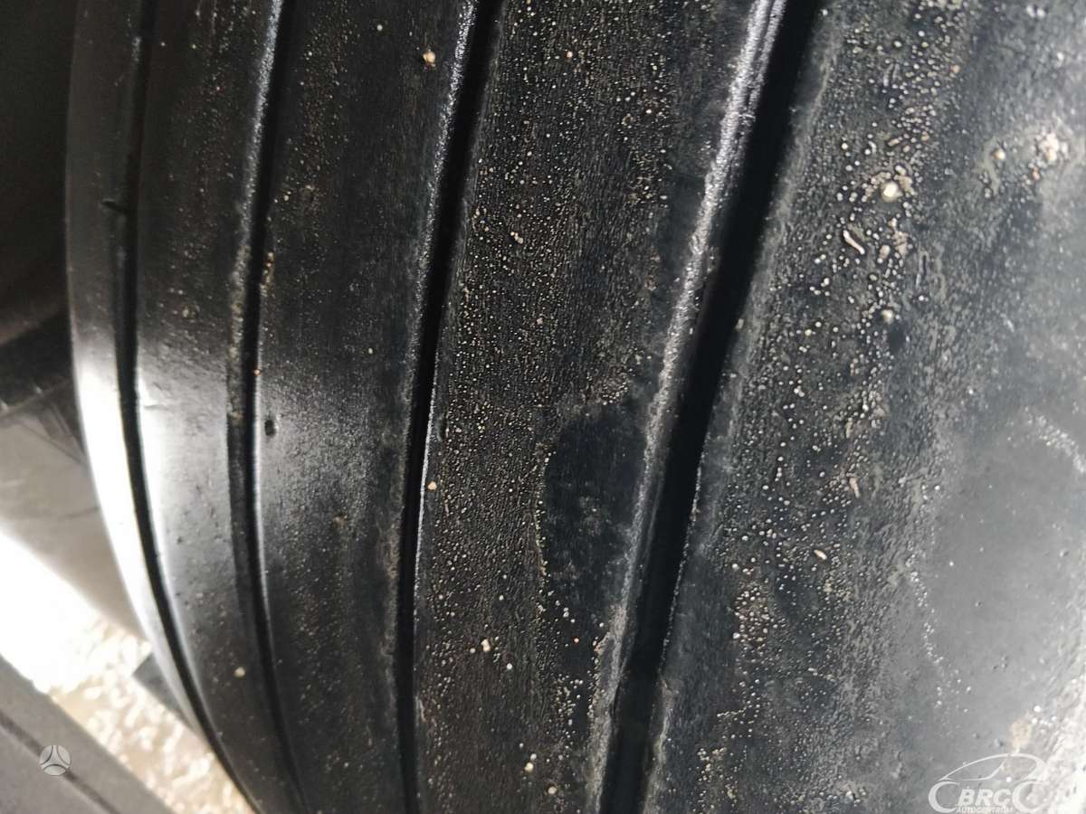 Schmitz SCS 24, bortinės su tentu