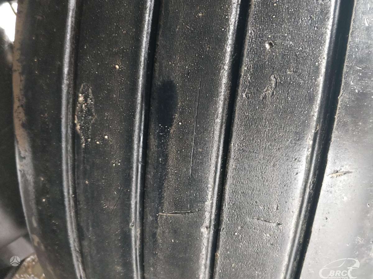Schmitz SCS 24, bortinės su tentu