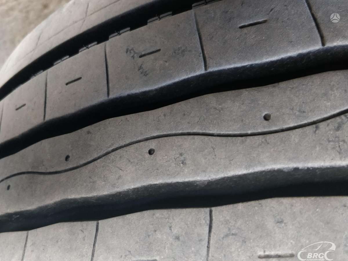 Mercedes-Benz 1842 Engine defect, double sleeper