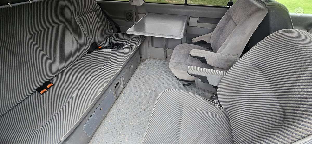 Volkswagen Multivan, 2.5 l., Минивэн