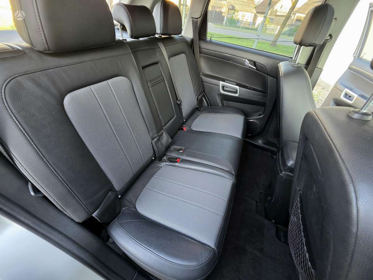 Opel Antara, 2.2 l., Внедорожник / Кроссовер