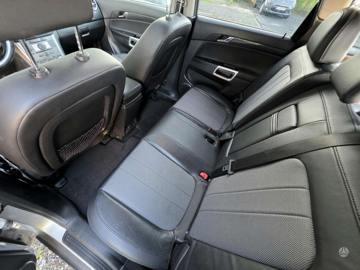 Opel Antara, 2.2 l., Внедорожник / Кроссовер