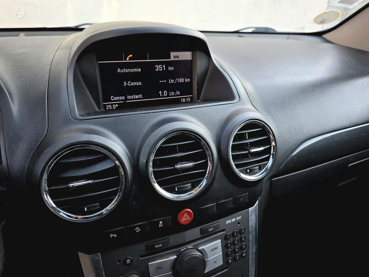 Opel Antara, 2.2 l., Внедорожник / Кроссовер