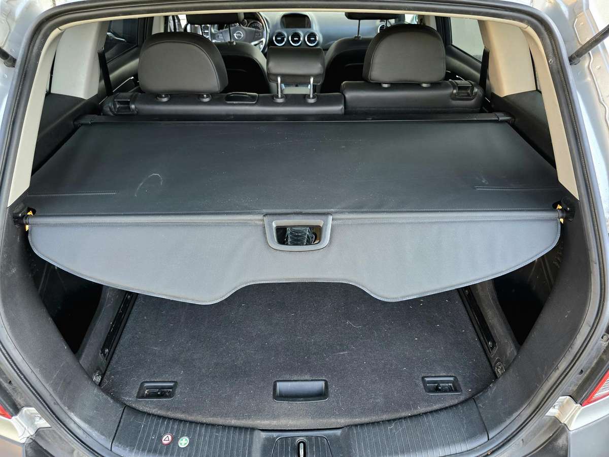 Opel Antara, 2.2 l., Внедорожник / Кроссовер