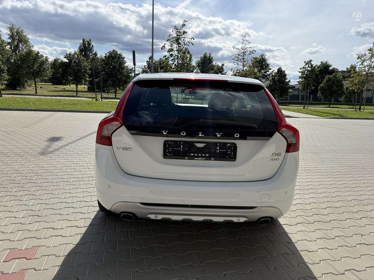 Volvo V60, 2.4 l., universalas