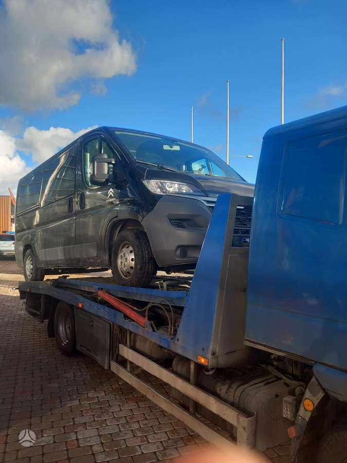 Iveco 80E17, autovežiai