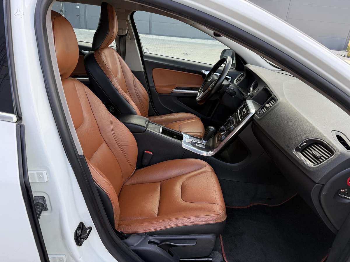 Volvo V60, 2.4 l., wagon