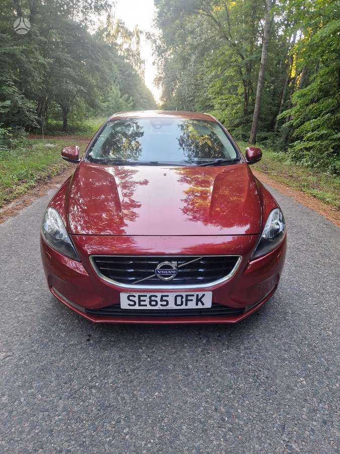 Volvo V40 Dalimis