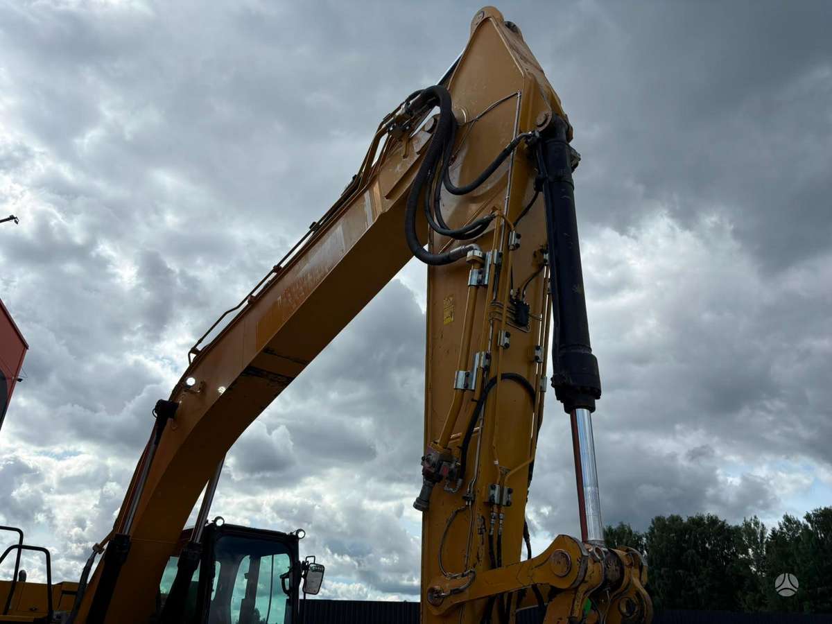 Caterpillar 320 GC, ekskavatoriai