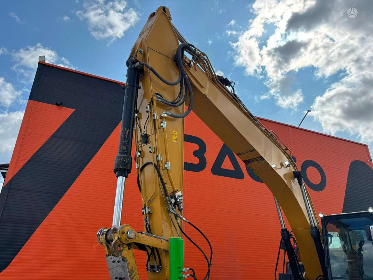 Caterpillar 320 GC, ekskavatoriai