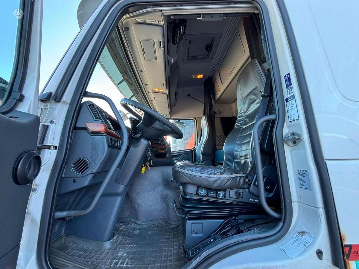 Volvo FM410 6x2*4, рефрижераторы