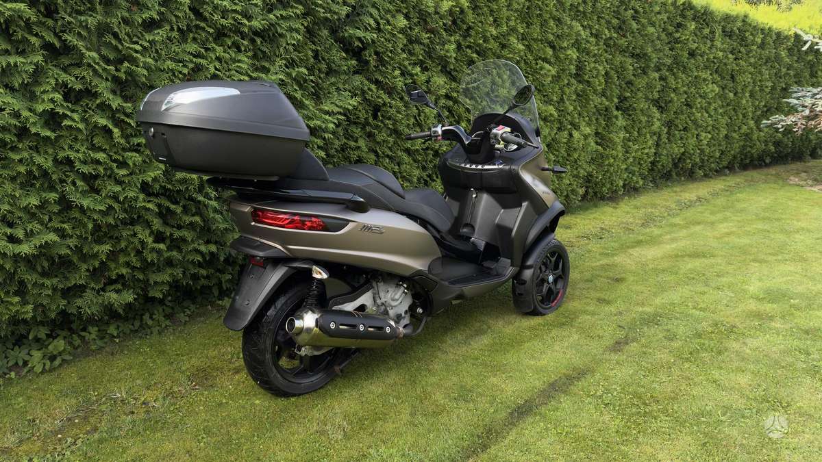Piaggio MP3 500cc, трициклы