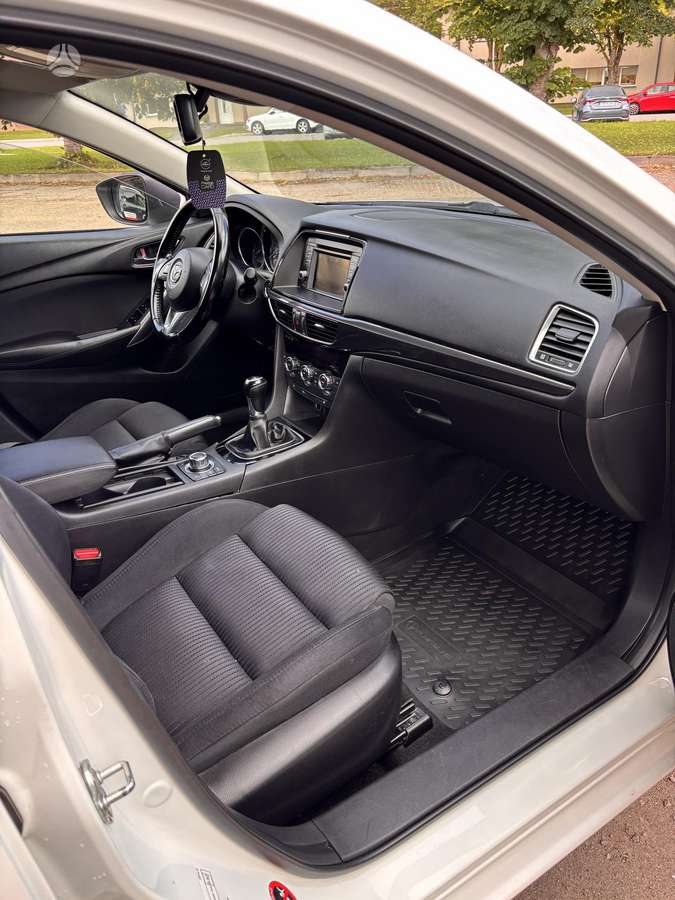 Mazda 6, 2.2 l., universalas