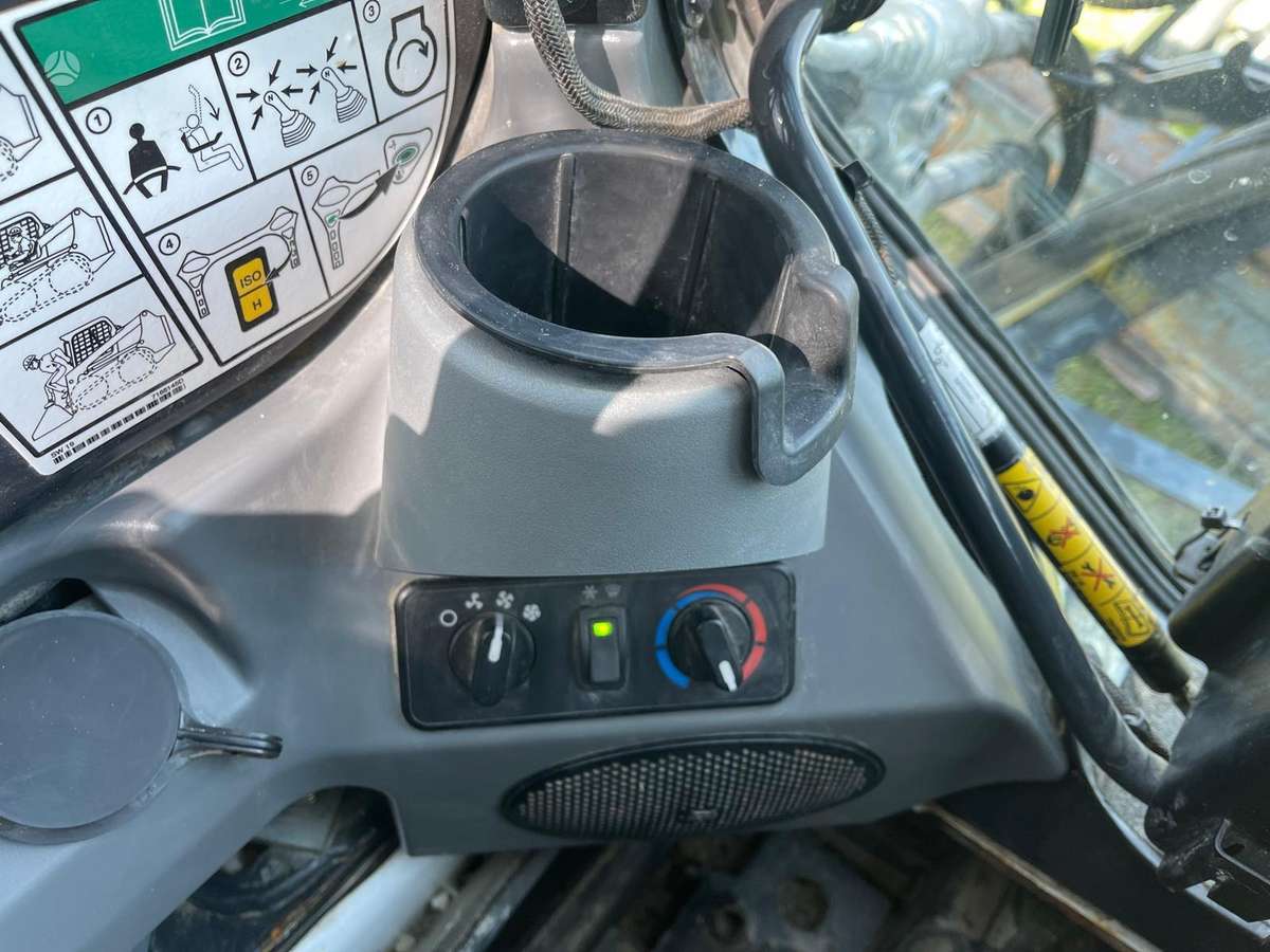 Bobcat T450, mini krautuvai