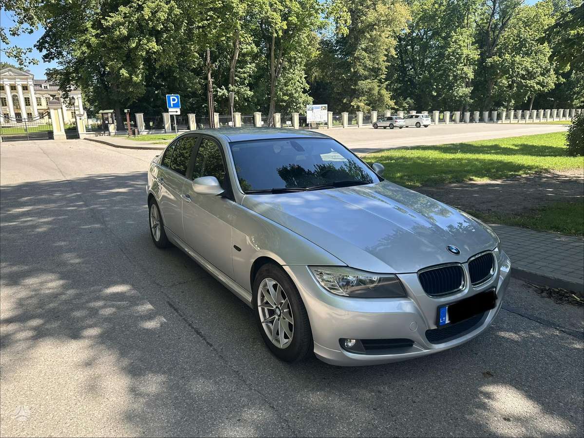 BMW 318, 2.0 l., Седан