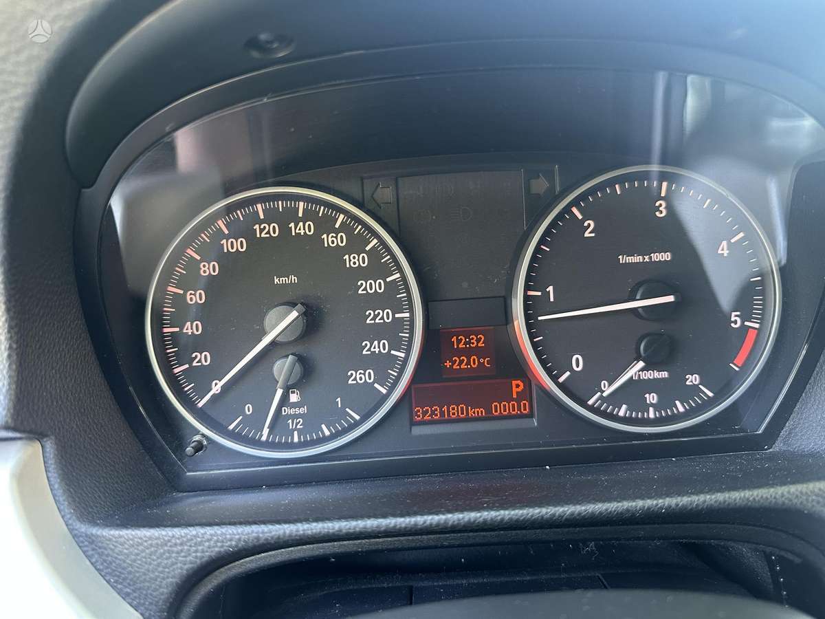 BMW 318, 2.0 l., Седан