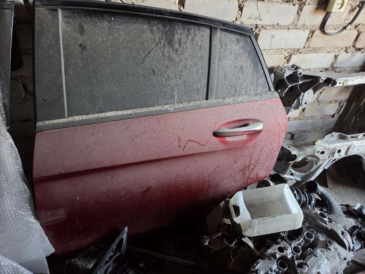 Mercedes-Benz GLC klasė durys