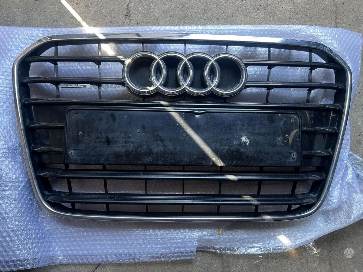 Audi A6 радиаторная решётка
