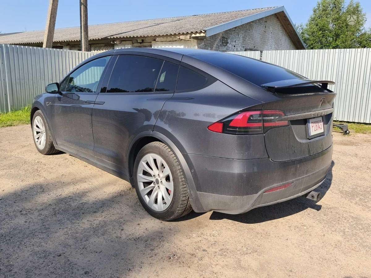Tesla Model X