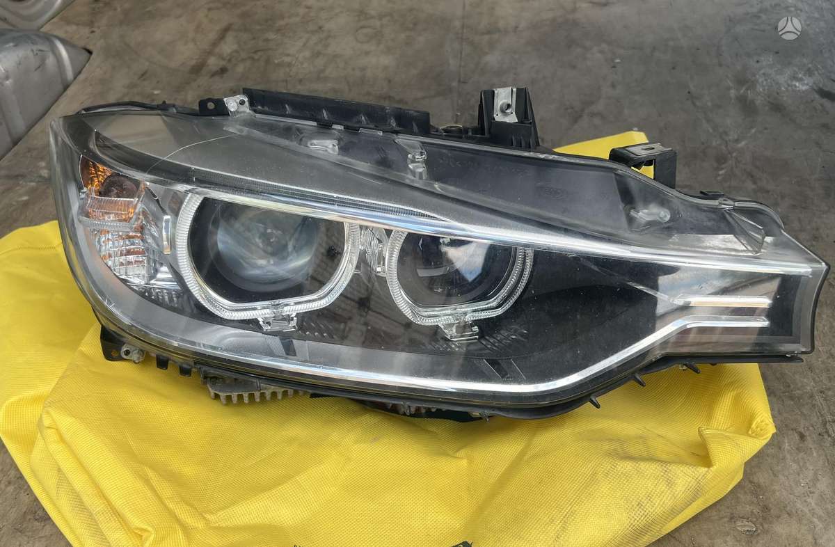 BMW 3 serija lights