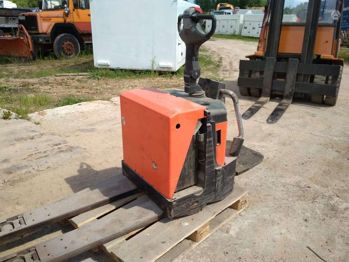 Toyota LPE 200/8, warehouse equipment