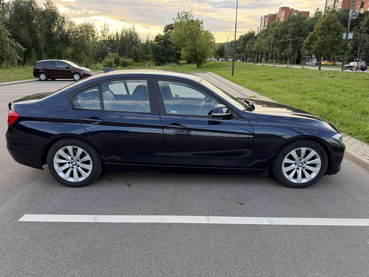 BMW 320, 2.0 l., sedanas