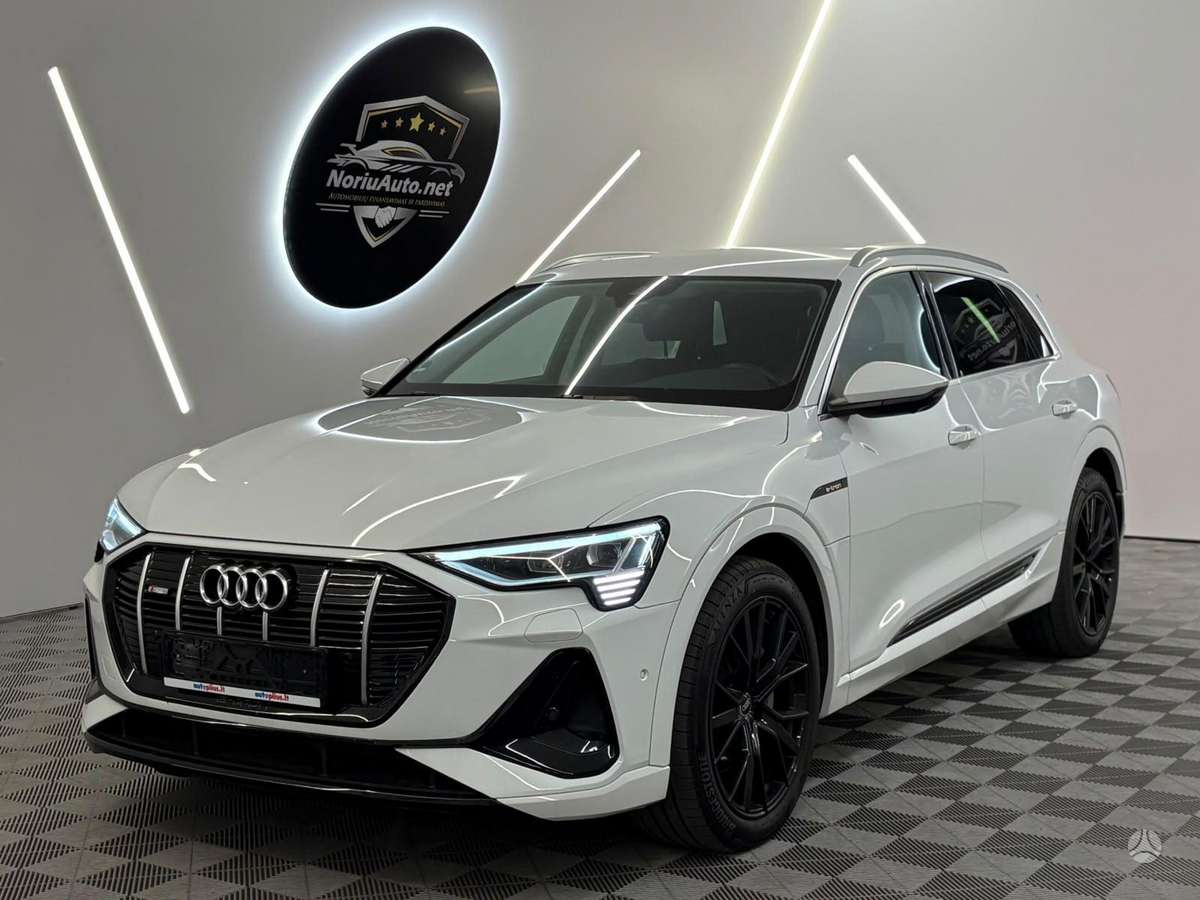 Audi e-tron, 95 kWh, off-road / crossover