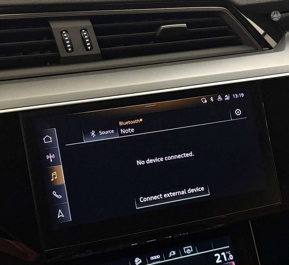 Audi e-tron, 95 kWh, off-road / crossover