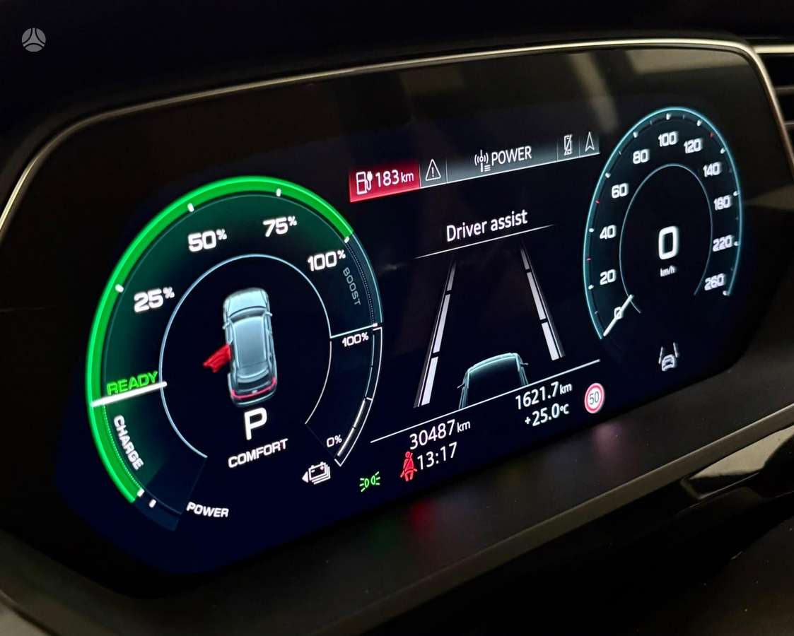 Audi e-tron, 95 kWh, off-road / crossover