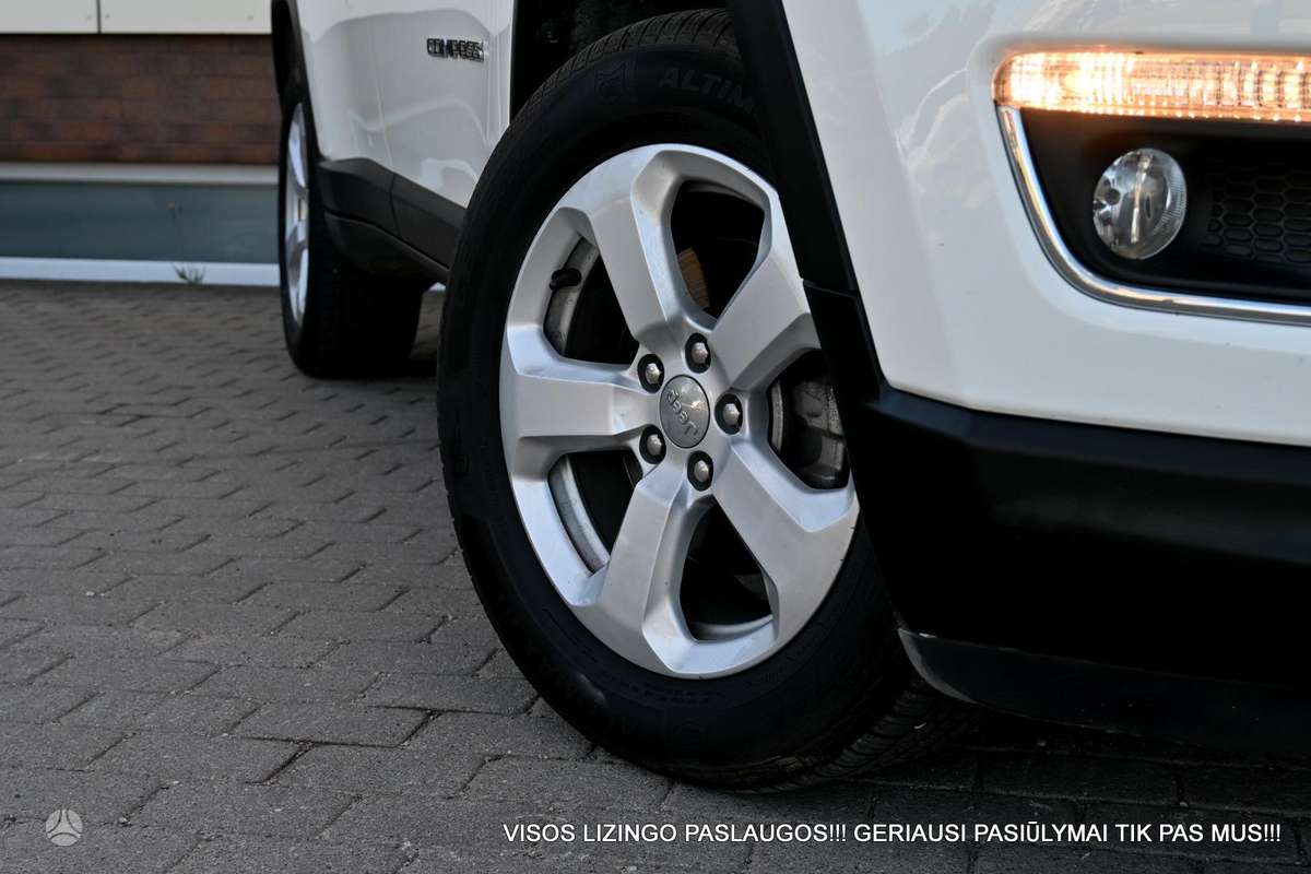 Jeep Compass, 2.4 l., off-road / crossover