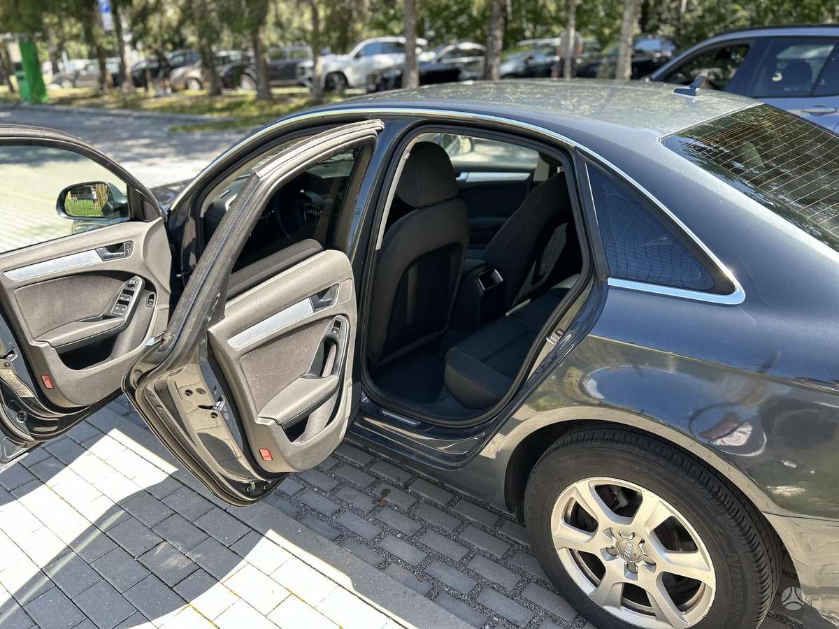 Audi A4, 2.7 l., Седан