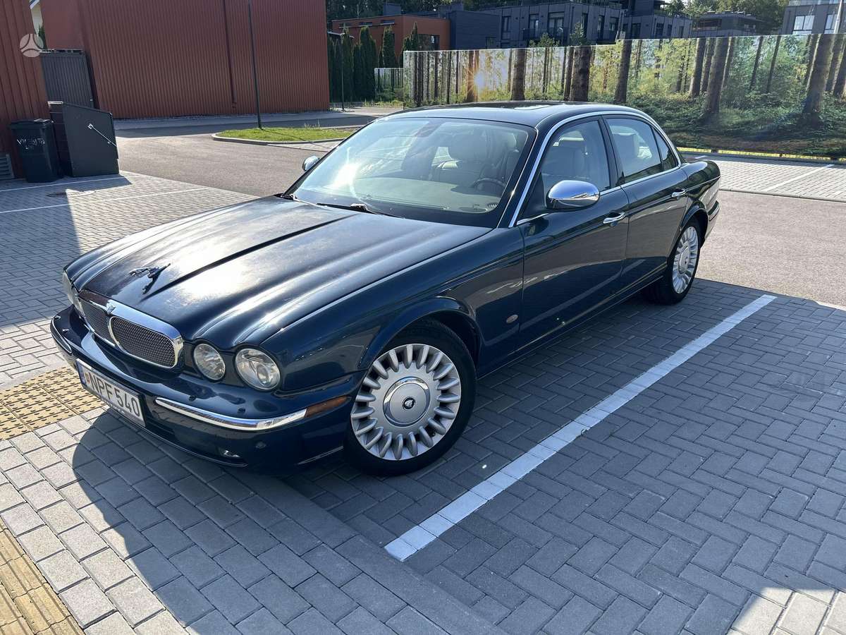 Jaguar XJ, 2.7 l., Седан