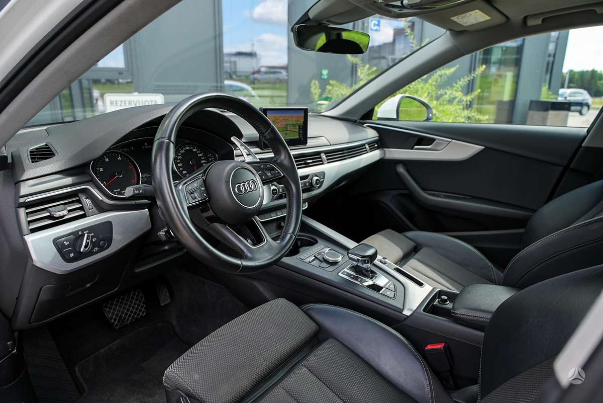 Audi A4, 2.0 l., Универсал