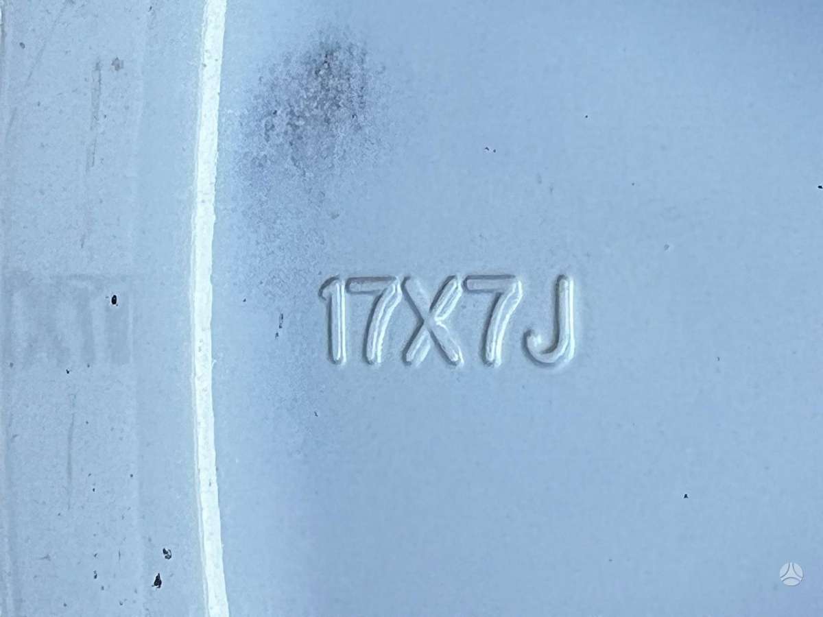 Subaru, lengvojo lydinio, R17