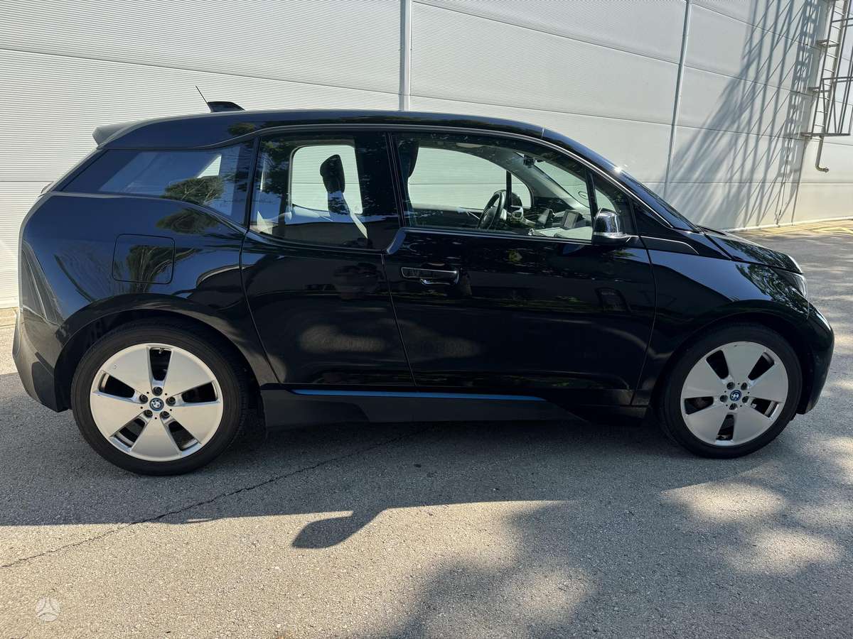 BMW i3, 33 kWh, hatchback