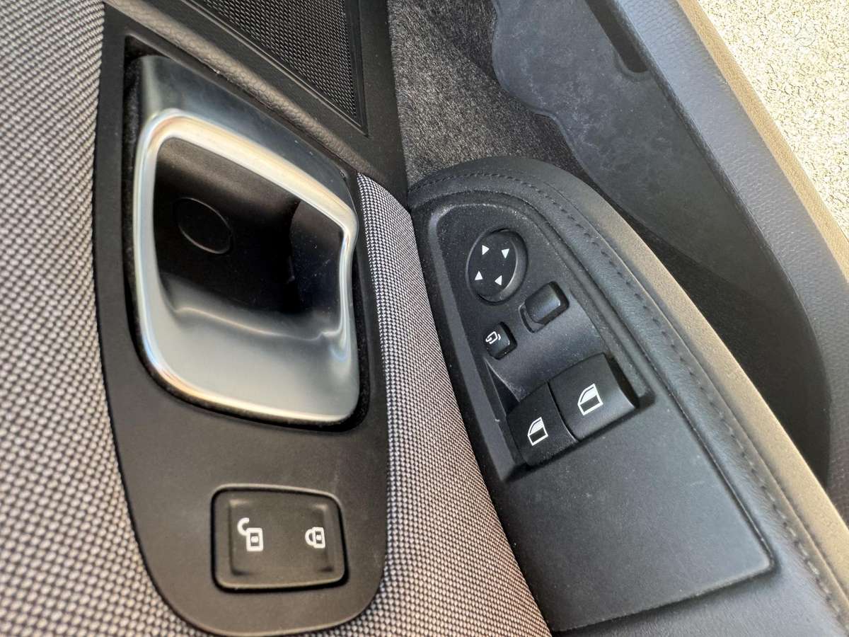 BMW i3, 33 kWh, hatchback